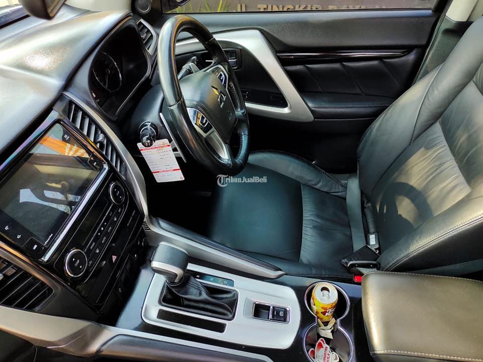 Mobil Mitsubishi Pajero Sport Dakat Bekas Tahun 2019 Warna Hitam Salatiga