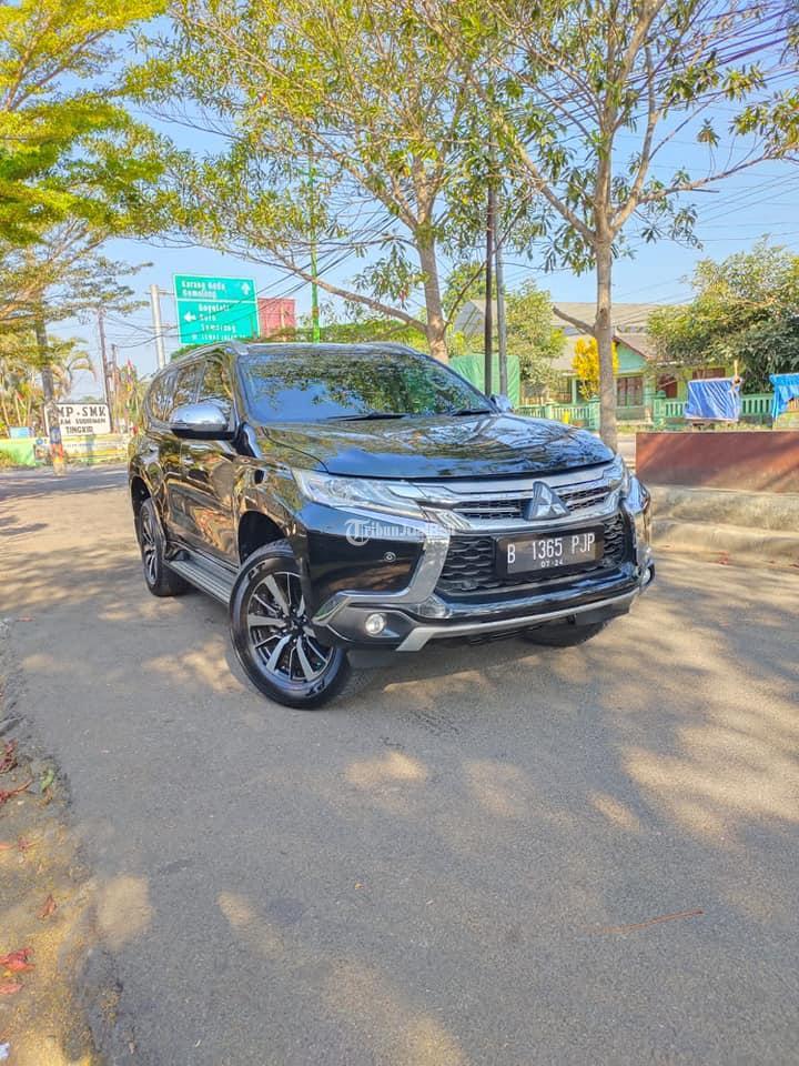 Mobil Mitsubishi Pajero Sport Dakat Bekas Tahun 2019 Warna Hitam Salatiga