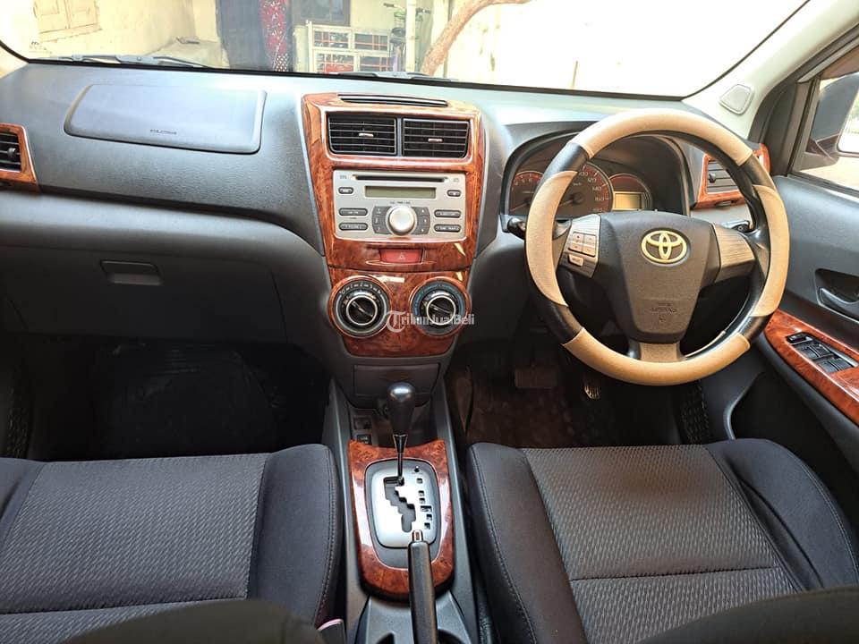 Mobil Toyota Avanza Veloz Bekas Tahun 2013 Siap Pakai matic Surat Lengkap Mojokerto