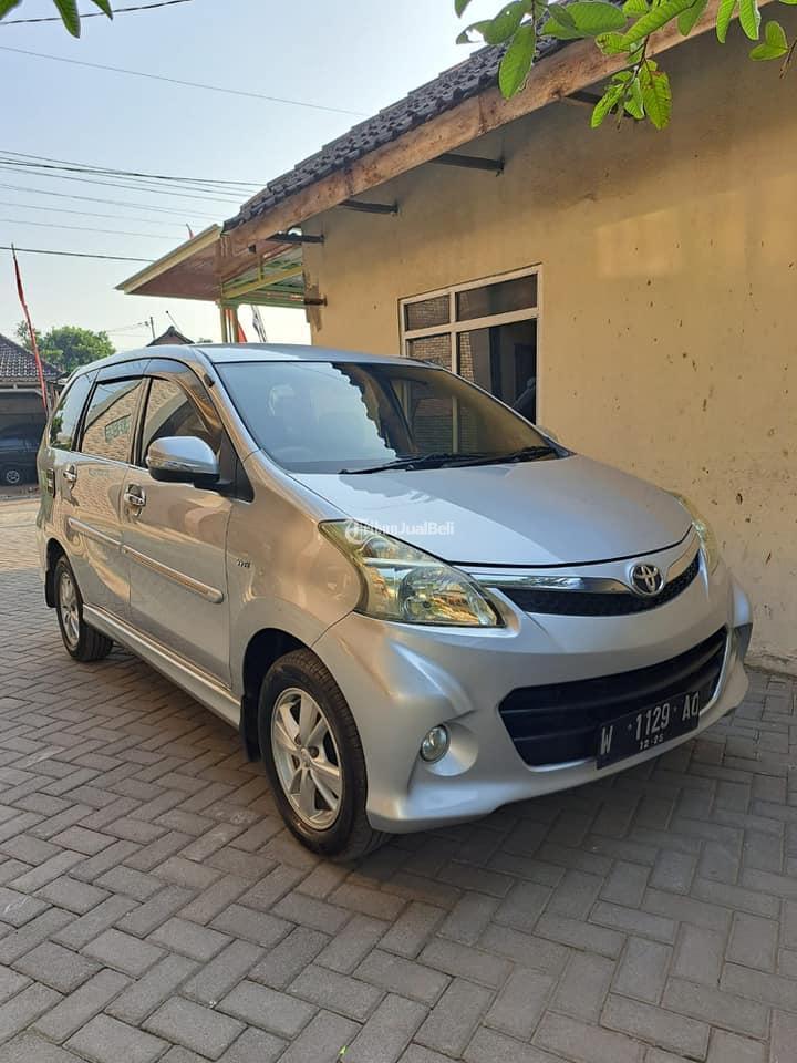 Mobil Toyota Avanza Veloz Bekas Tahun 2013 Siap Pakai matic Surat Lengkap Mojokerto