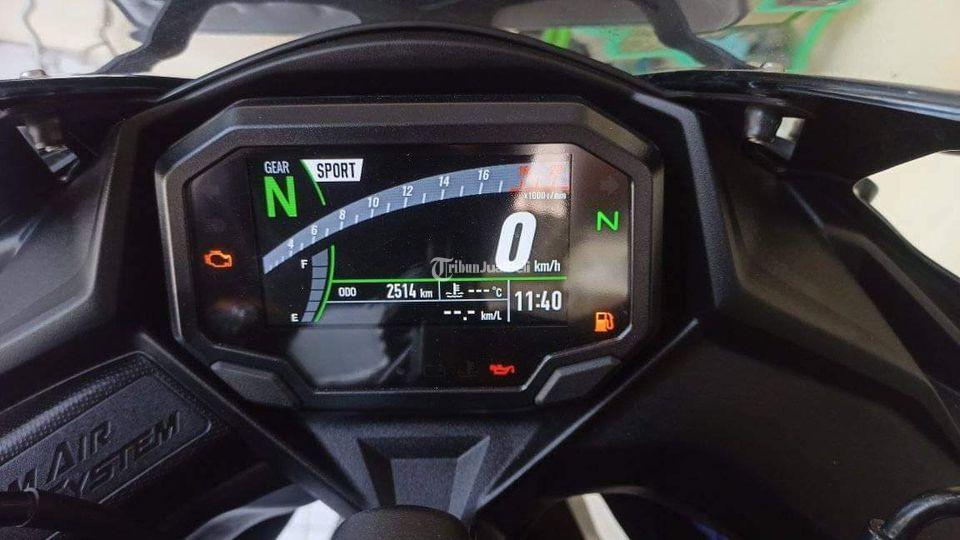 helm zx25r