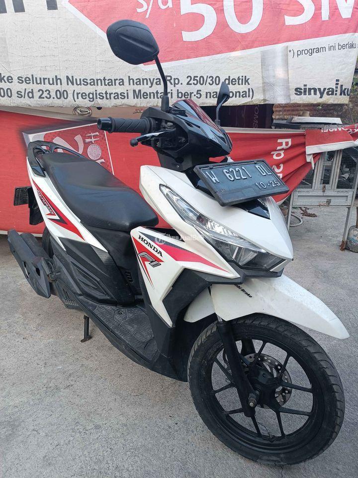 Motor Honda Vario 125 Bekas Tahun 2015 Warna Putih Harga Terjangkau di
