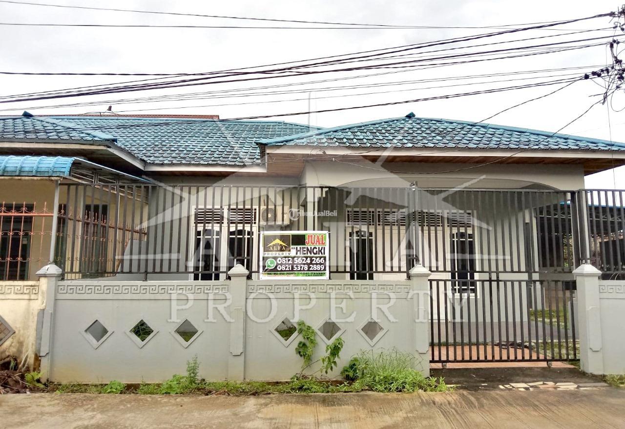 Jual Rumah Villa Tanah Mas Kota Baru LT 300 LB165 4KT 3KM Full Renovasi Siap Huni - Pontianak Kalimantan Barat