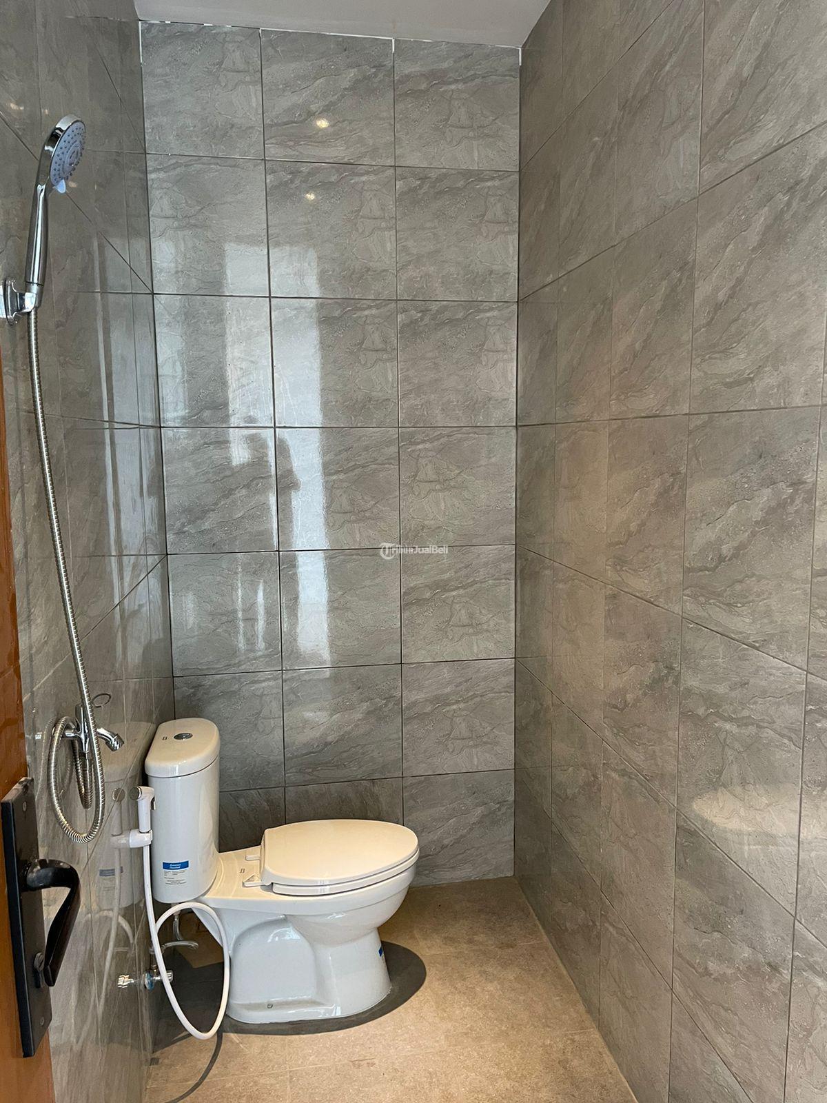 RUMAH MODERN 2 LANTAI SIAP HUNI DI NGAGLIK DEKAT KAMPUS UII