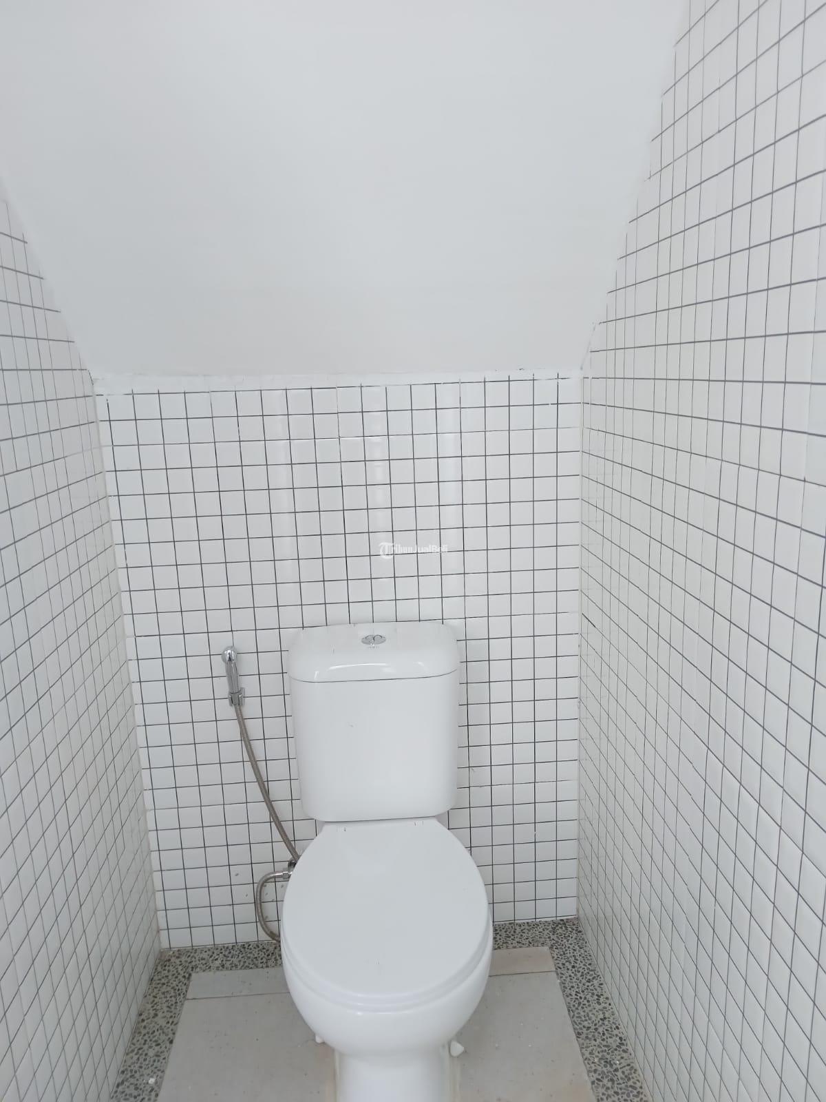 RUMAH 200 JUTAAN DEKAT BANDARA ABDSALEH MALANG