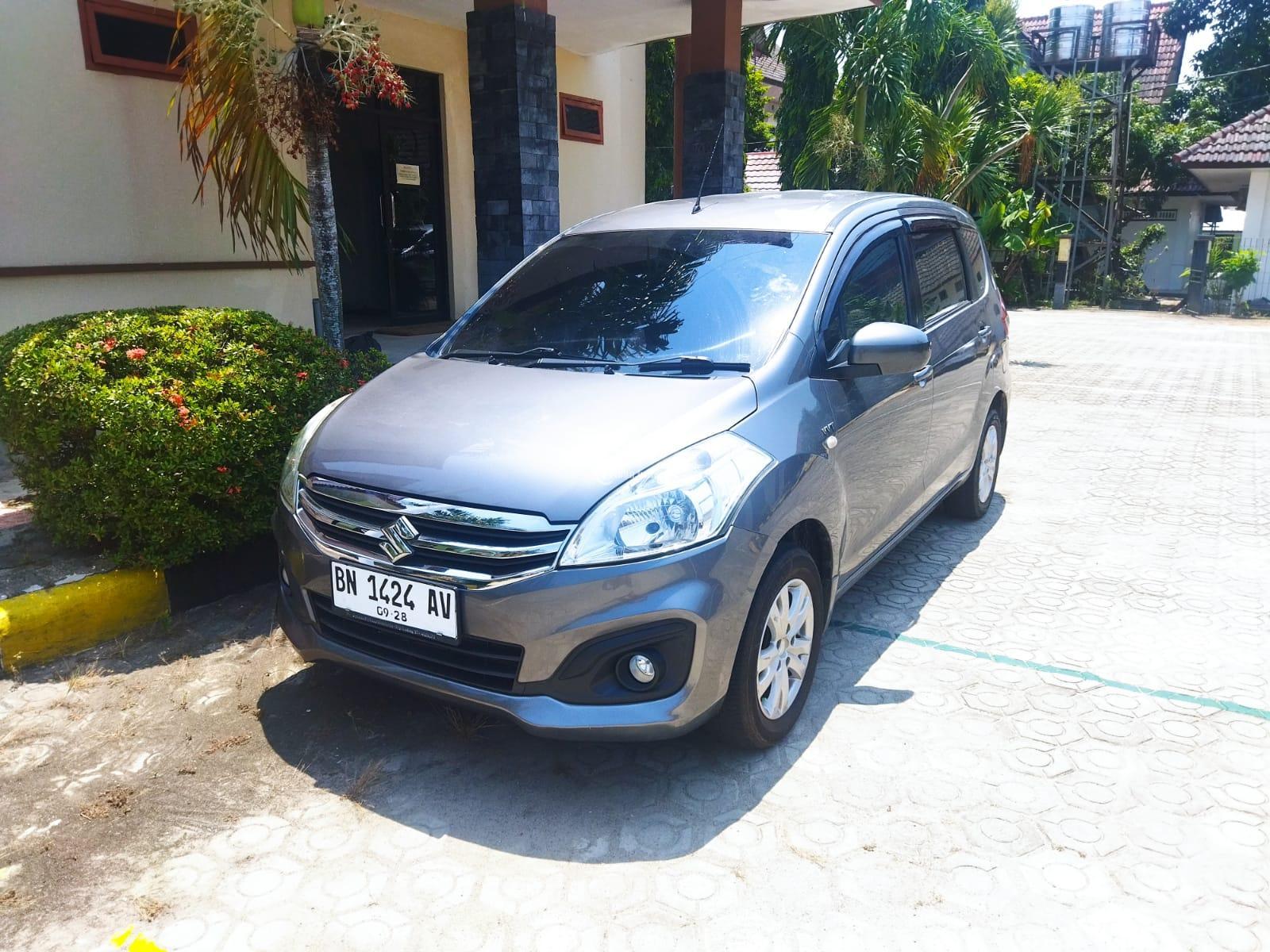 Mobil Suzuki Ertiga Gl tahun 2017 manual