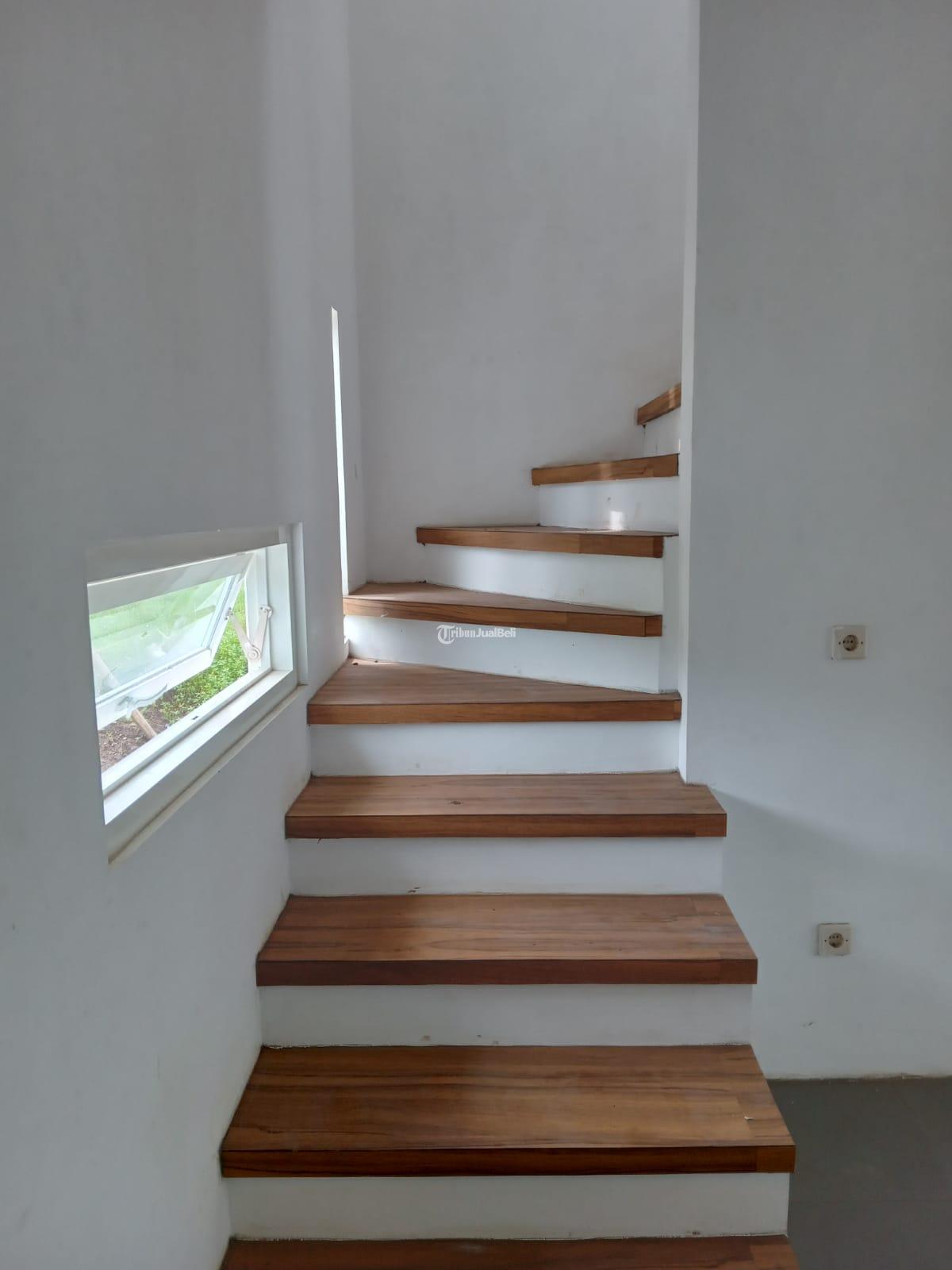 RUMAH 200 JUTAAN DEKAT BANDARA ABDSALEH MALANG