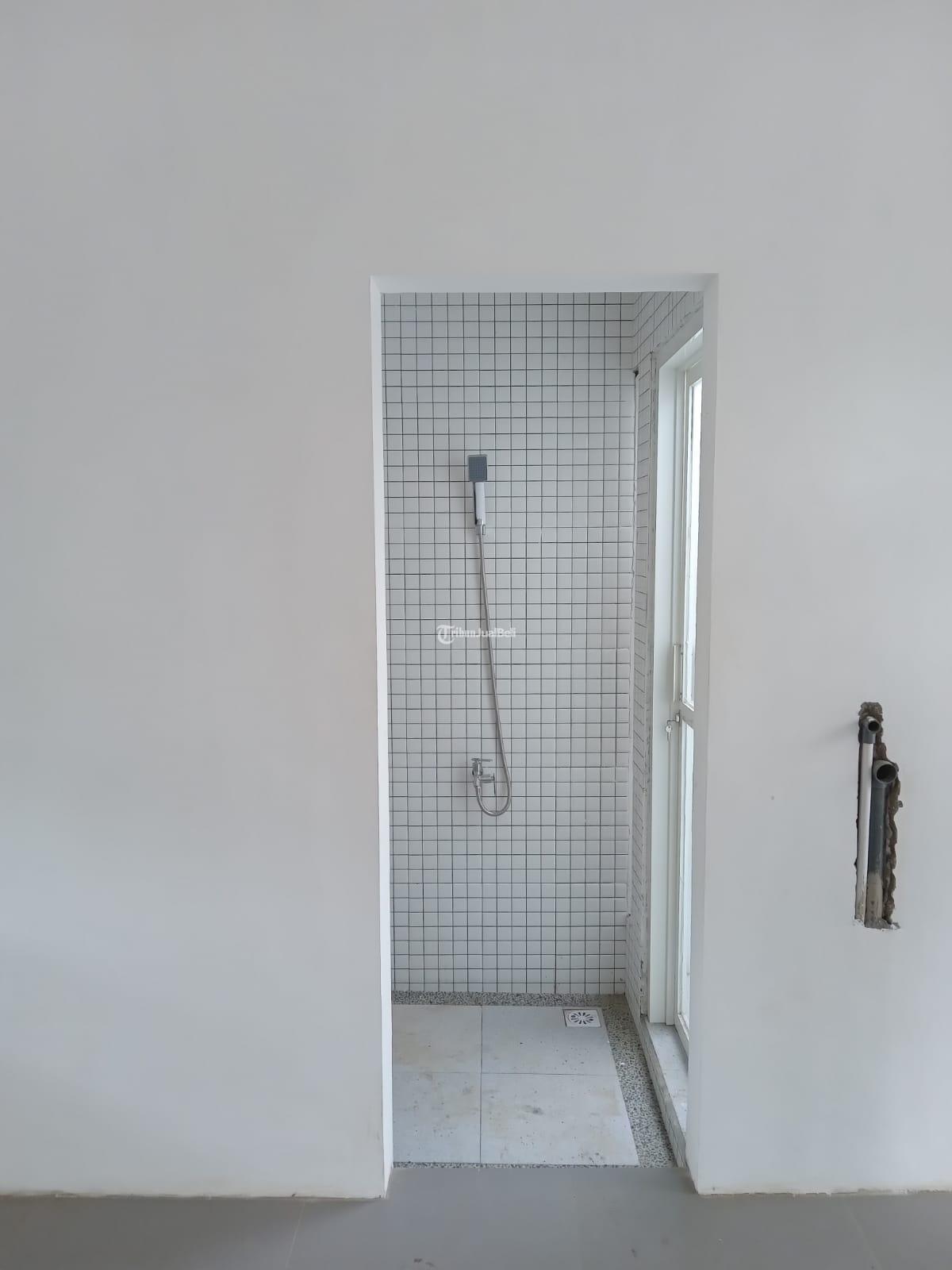 RUMAH 200 JUTAAN DEKAT BANDARA ABDSALEH MALANG