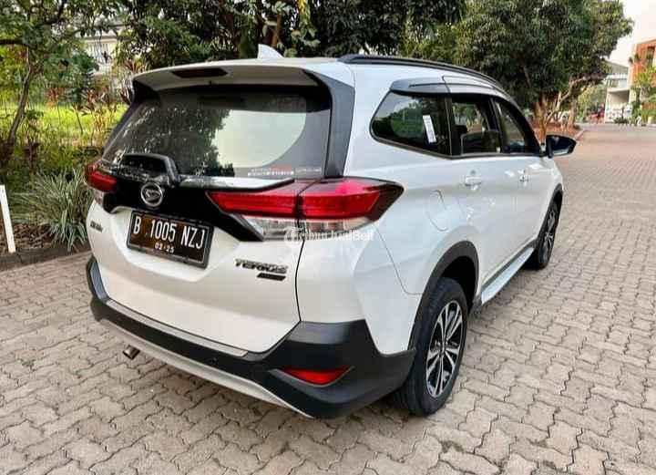Mobil Daihatsu Terios R Deluxe Manual Putih Bekas Tahun 2019 Pajak Hidup Jakarta Selatan