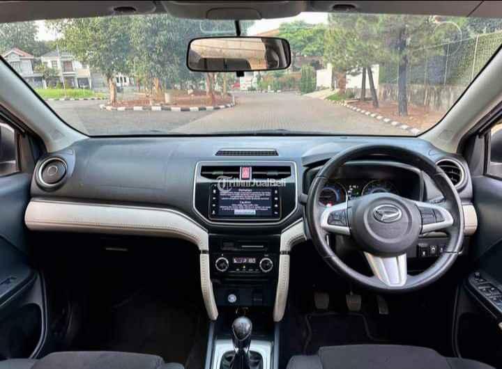 Mobil Daihatsu Terios R Deluxe Manual Putih Bekas Tahun 2019 Pajak Hidup Jakarta Selatan