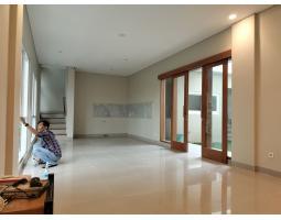 Dijual Rumah Baru 2 Lantai LT173 LB235 5KT 4KM Siap Huni - Bandung Jawa Barat