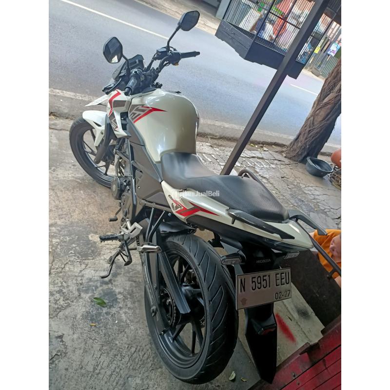 Honda cb 150 2017 warna putih