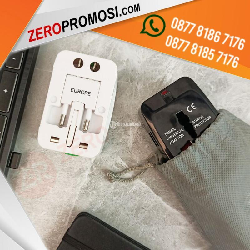 Universal Travel Adaptor UAR07 Colokan Luar Negeri Stop Kontak