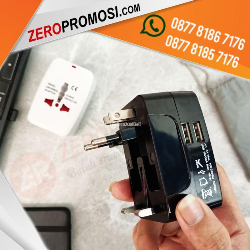 Universal Travel Adaptor UAR07 Colokan Luar Negeri Stop Kontak