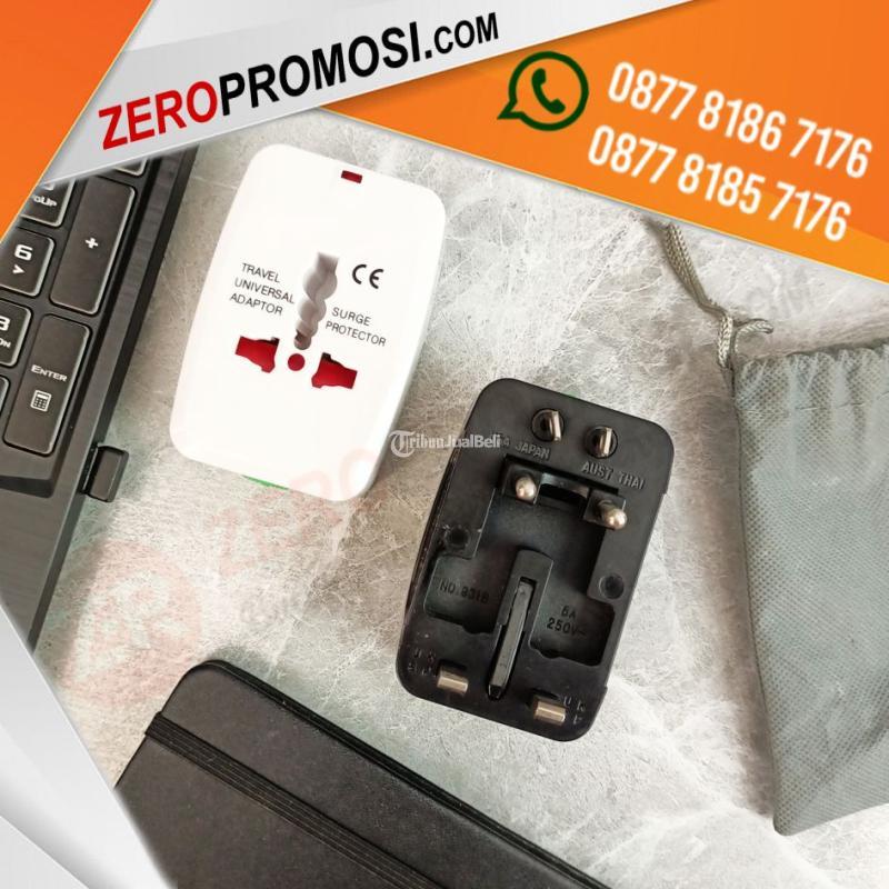 Universal Travel Adaptor UAR07 Colokan Luar Negeri Stop Kontak