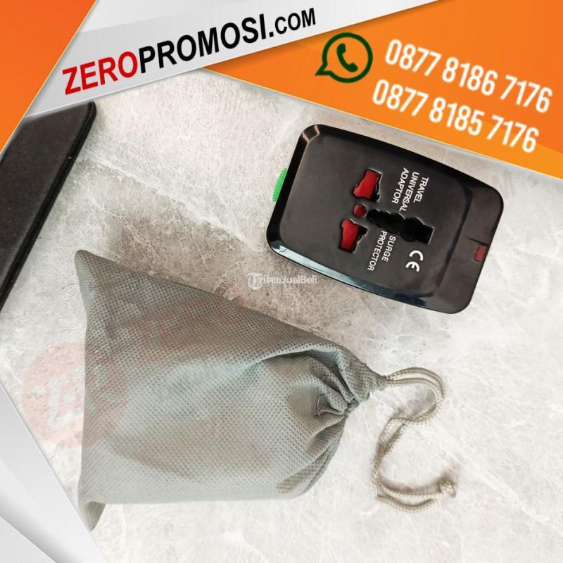 Universal Travel Adaptor UAR07 Colokan Luar Negeri Stop Kontak