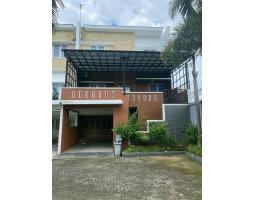 Dijual Rumah Lokasi Strategis Jarang Ada Bebas Banjir Security 24H Harga Terbaik Jl. Pengayoman Panakukang Mas