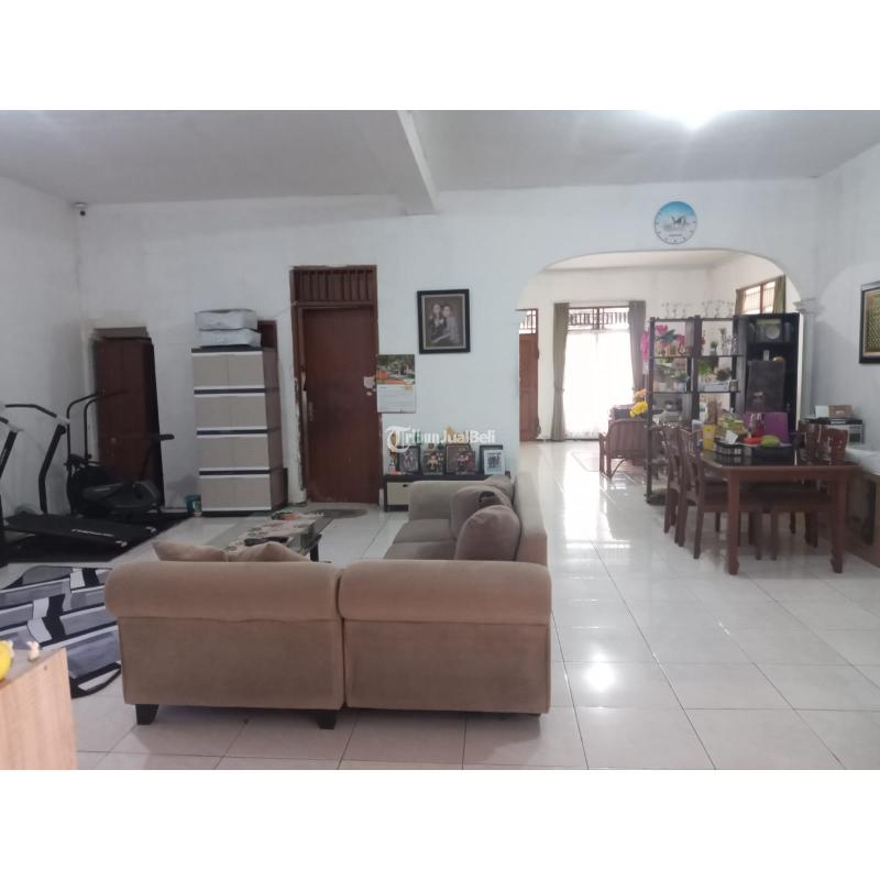 Jual Rumah Bekas Luas 250/280 Lokasi Strategis Dekat Dengan Gandaria City - Jakarta Selatan