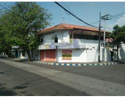 Dijual Rumah Pojok 2 Lantai Di Tepi Jalan Raya Sukarno Hatta - Pasuruan Kota Jawa timur