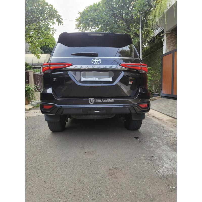 FORTUNER HITAM VRZ GR