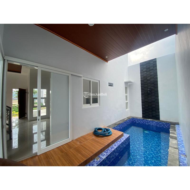 Dijual Villa Mewah Plus Kolam Renang dan Balkon di Pacet Mojokerto