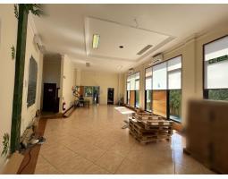 Gedung dan gudang jl Ida Bagus Mantra Denpasar Bali