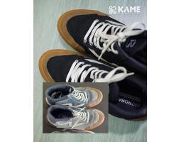 CLEANIQUE Laundry Sepatu Suede di Cilodong  0821-2379-9519