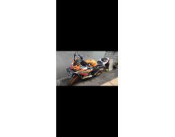 Motor Honda CBR 150R Facelift Repsol 2015 Bekas Original  Helm Full Face GM Clever Original - Jakarta Pusat