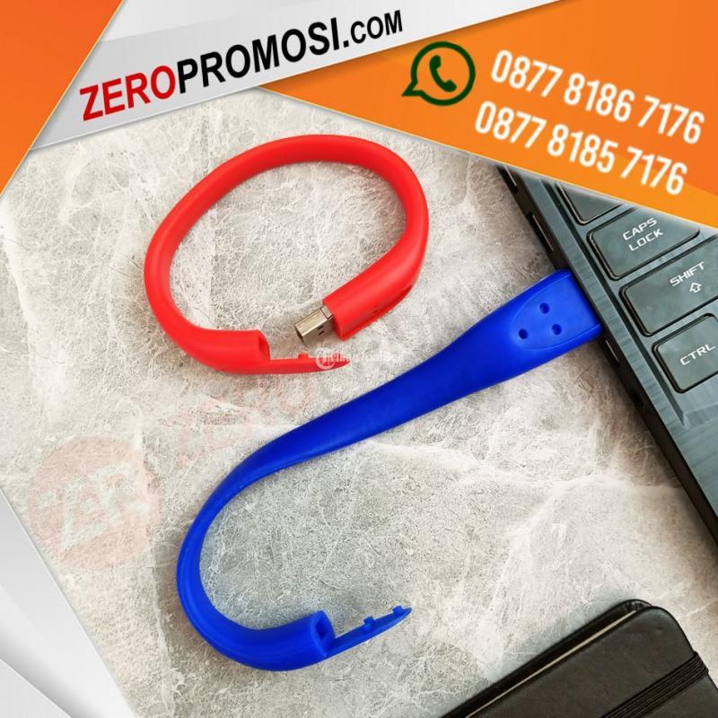 Souvenir Flashdisk Gelang Karet Custom FDBR02 Cetak Logo - Tangerang Banten