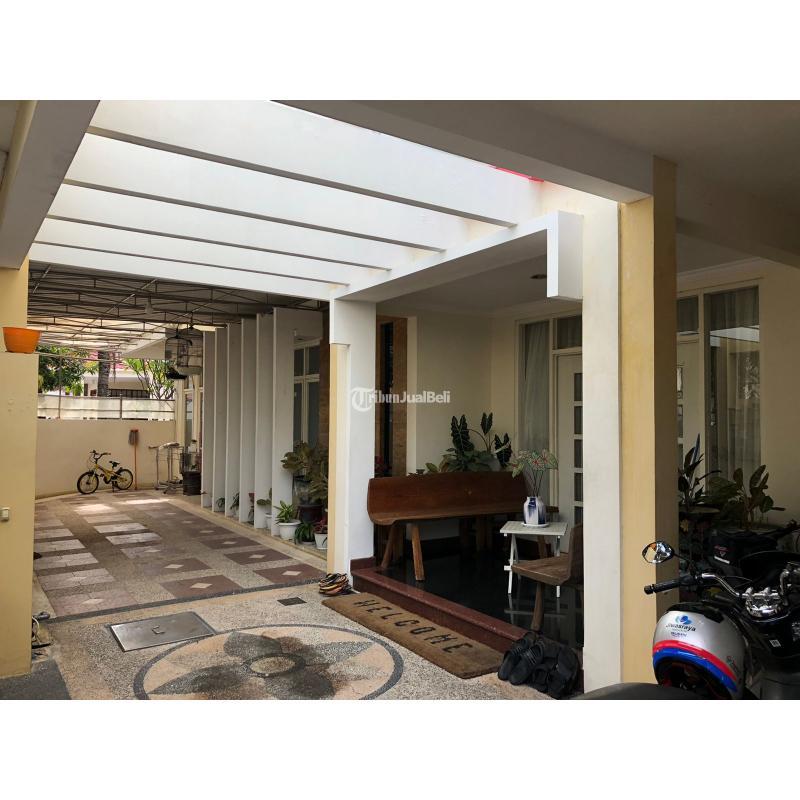 Dijual Rumah Mewah 2 Lantai LT237 LB380 Siap Huni - Surabaya