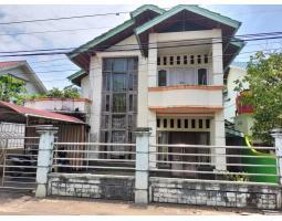 Jual Rumah Besar 2 Lantai Bekas Murah Luas 9x15 meter Lokasi Serdam - Kubu Raya Kalimantan Barat