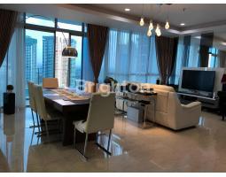 Jual Apartemen Bekas di The Windsor Puri Indah 4 BR Tipe 5 Private Lift Lokasi Dekat Mall Puri Indah - Jakarta Barat
