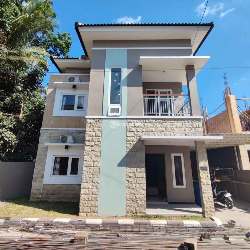 Rumah 2 Lantai dekat Kampus UII Yogyakarta