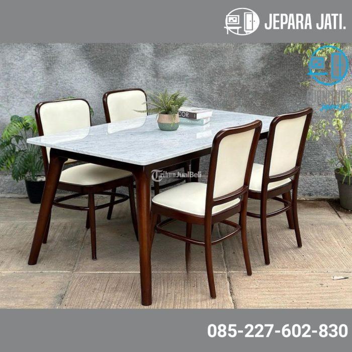Meja Makan Marmer 4 Kursi