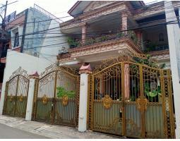 Jual Rumah 2 Lantai Bekas Lias 225 m2 di Pondok Pinang - Jakarta Selatan