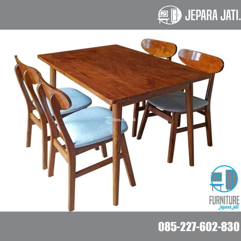 Meja Makan Retro 4 Kursi