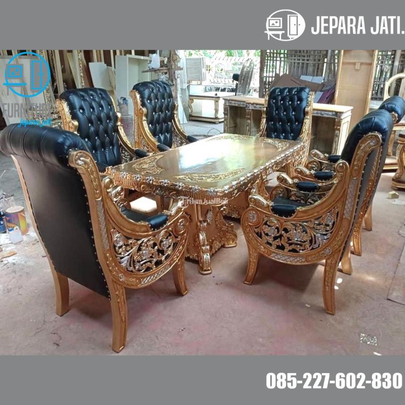 Meja Makan Ukir Mewah