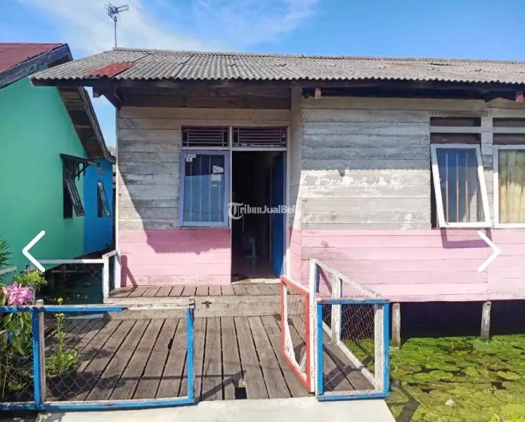 Rumah di Selat Barat Kapuas Kalimantan Tengah Dekat RSUD Dr. H. Soemarno Sosroatmodjo, Citimall Kuala Kapuas, Kantor Bupati Kapuas