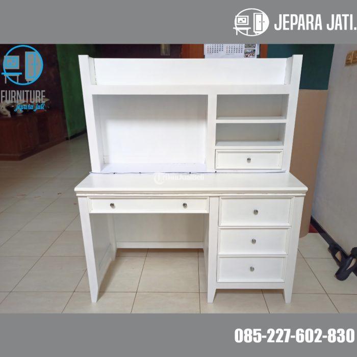 Meja Belajar Anak Minimalis