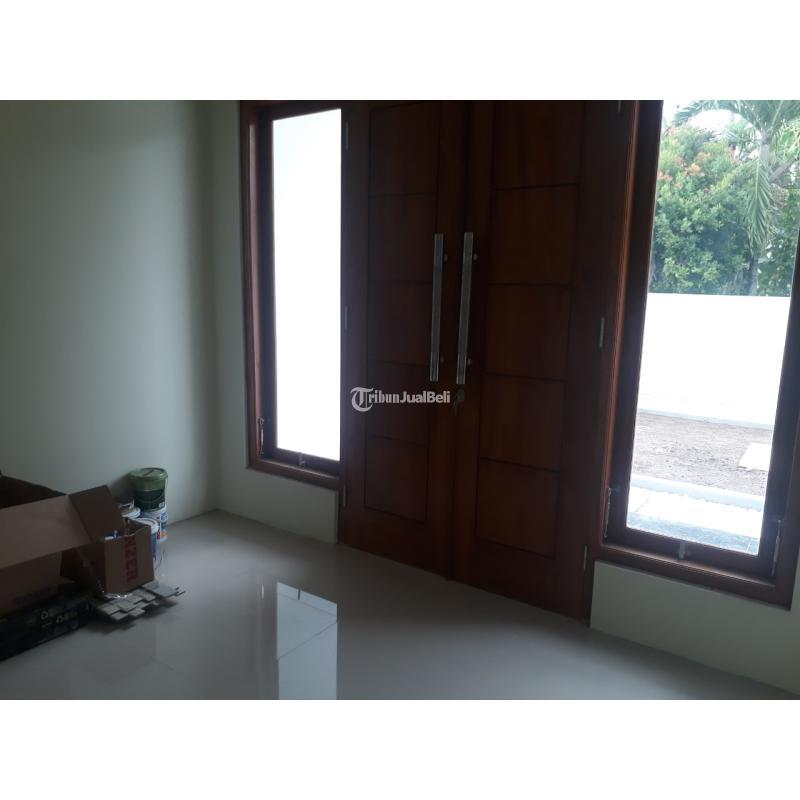 DIJUAL RUMAH MEWAH 2 LANTAI DEKAT JOGJA EXPO CENTER