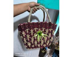 Strawbag Warna Merah Natural - Buleleng