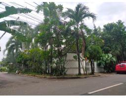 Dijual Rumah Hoek Luas 465 m2 Bekas Murah Siap Huni di Pulo Mas Barat - Jakarta Timur