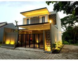 DijualRumah 2 Lantai Full Furnished Posisi Hook Luas 121 m2 Di Ngaglik - Sleman