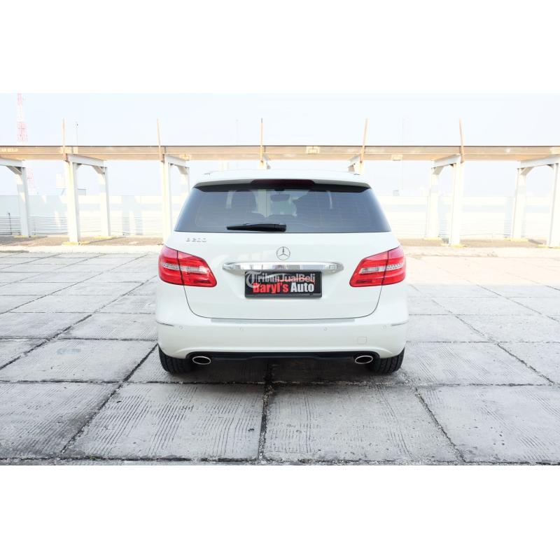Mobil Mercedes Benz B200 1.6 CGI CBU 2015 Bekas - Jakarta Utara