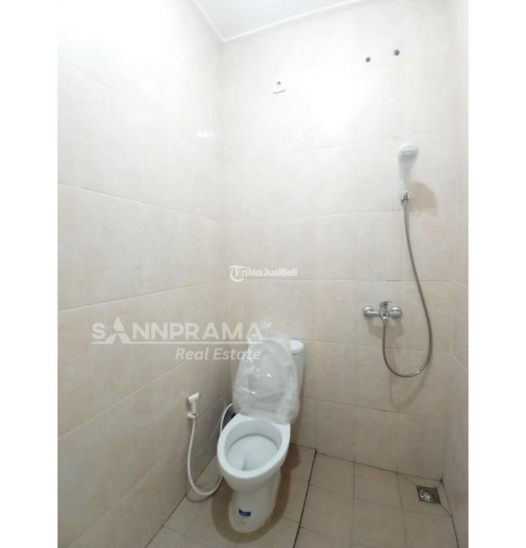 Dijual Rumah dalam Kawasan Hijau 2KT 1KM Legalitas SHM - Depok 