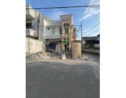 Dijual Rumah Mewah SHM Hook 2 Lantai Semi Furnished Tanah Baru - Depok