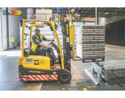 Ready Sewa Forklift di Tanjung Priok - Jakarta Utara