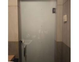 Menjual Sticker Kaca Pintu Kantor - Jakarta Barat