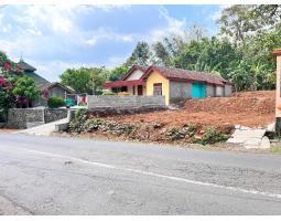 Dijual Tanah Datar 454m Tepi Jalan Raya Batujamus Kemuning - Karanganyar