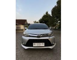 Mobil Toyota Avanza Veloz 1.5 Manual 2017 Bekas Tangan 1 Warna Silver - Yogyakarta